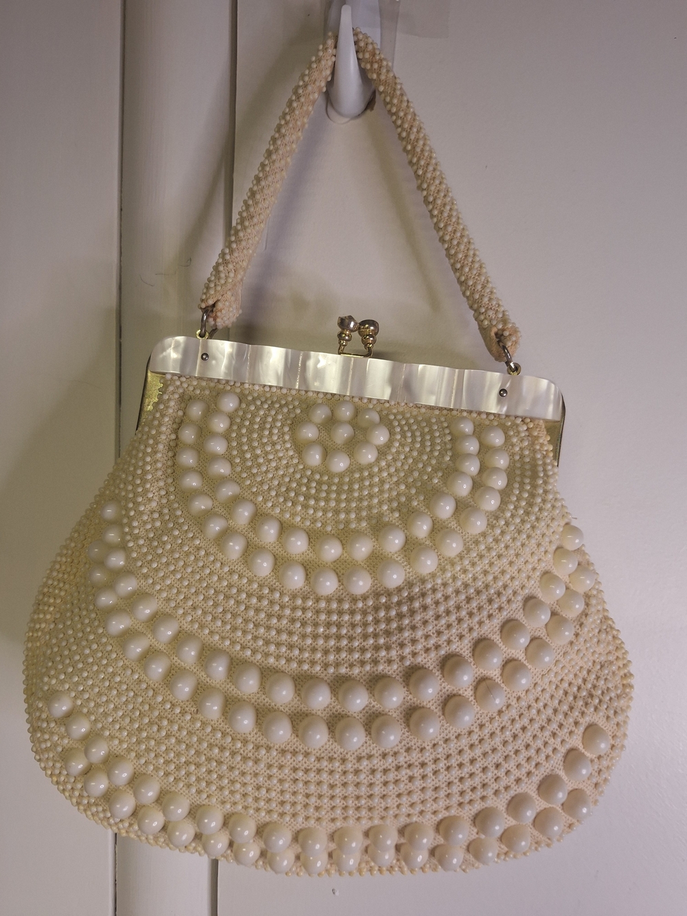 Cream Beaded Pearl-Accent Top-Hand Held Vintage Purse